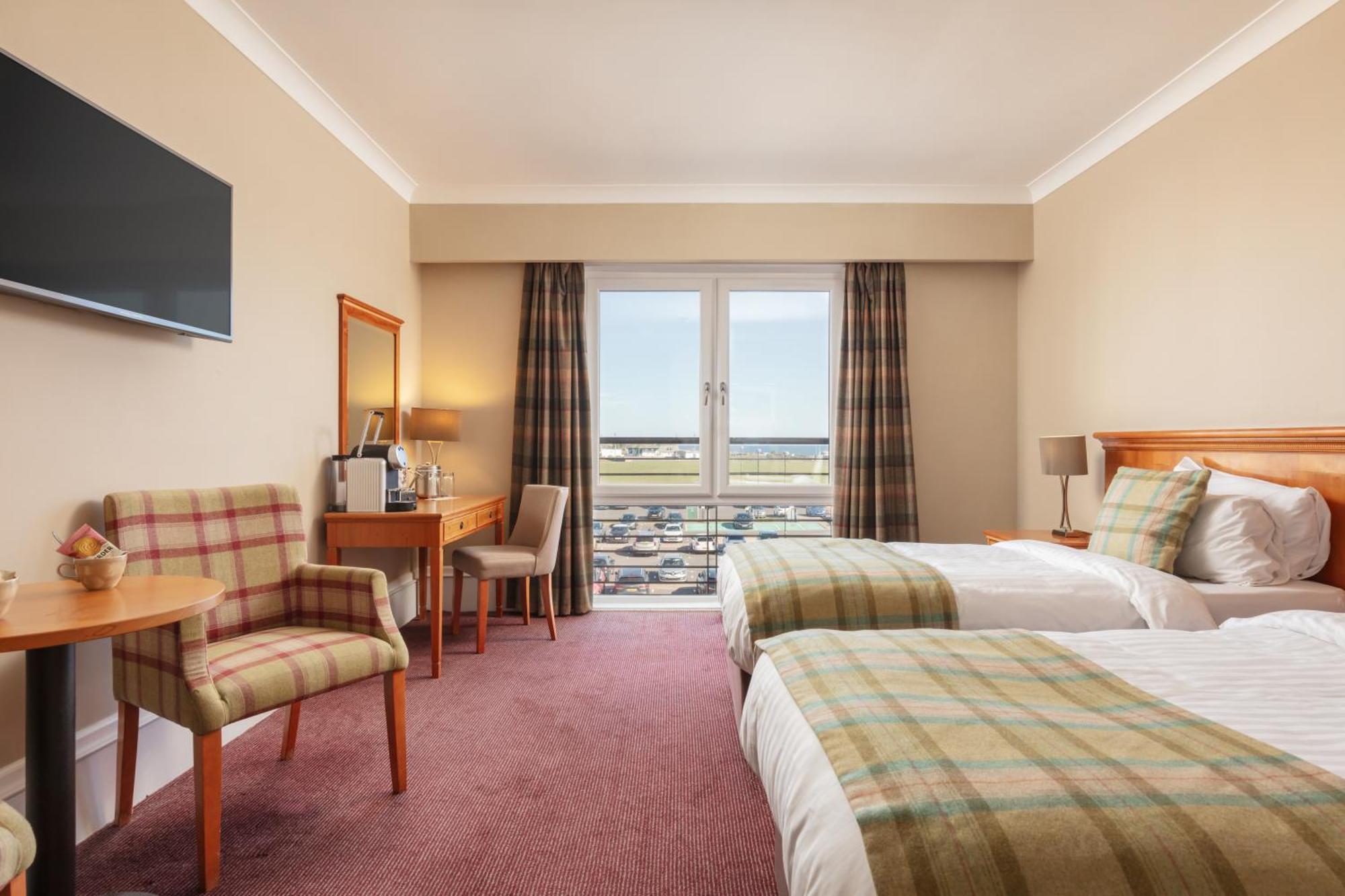 Carnoustie Golf Hotel 'A Bespoke Hotel' Exterior foto