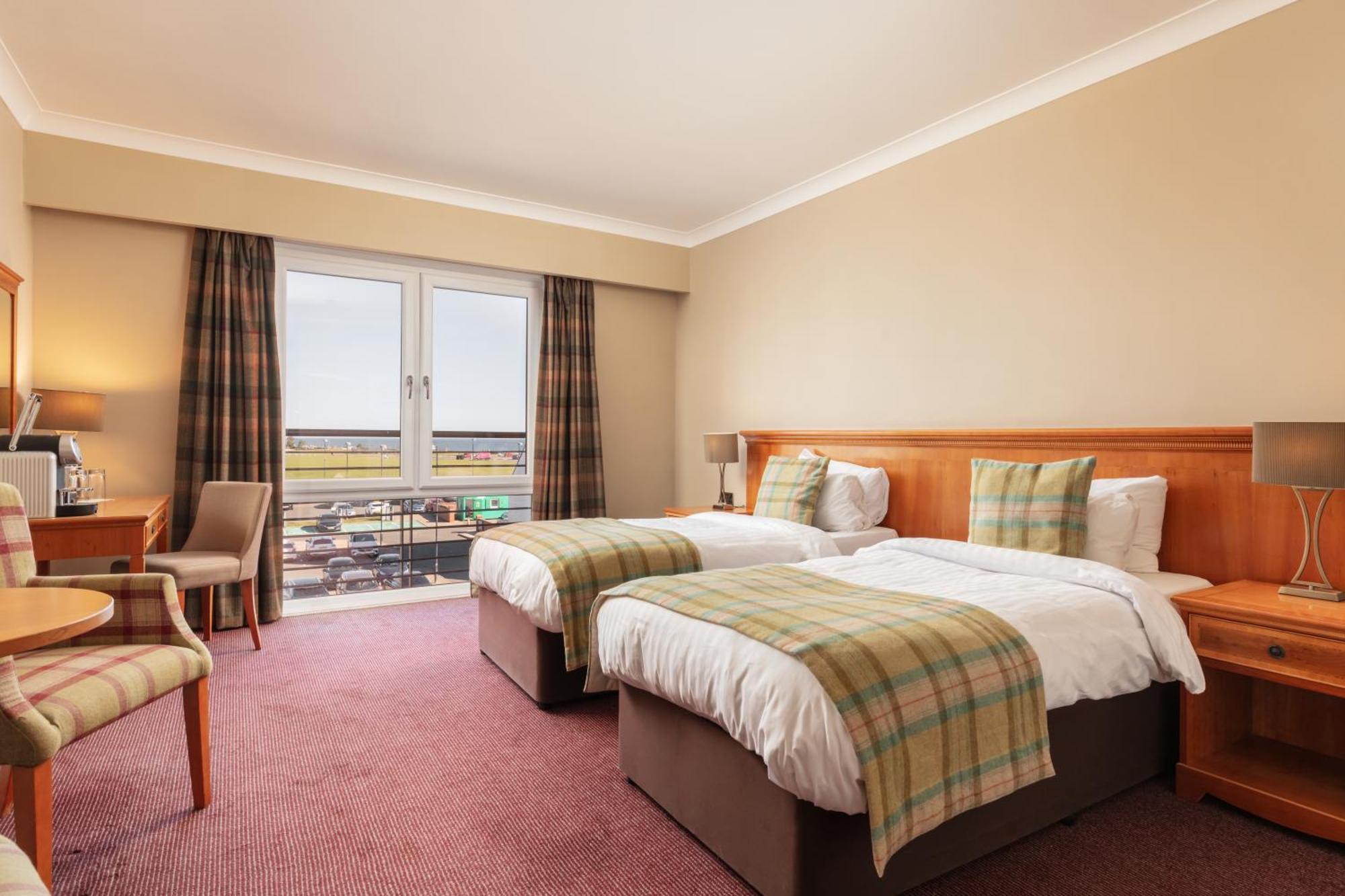 Carnoustie Golf Hotel 'A Bespoke Hotel' Exterior foto